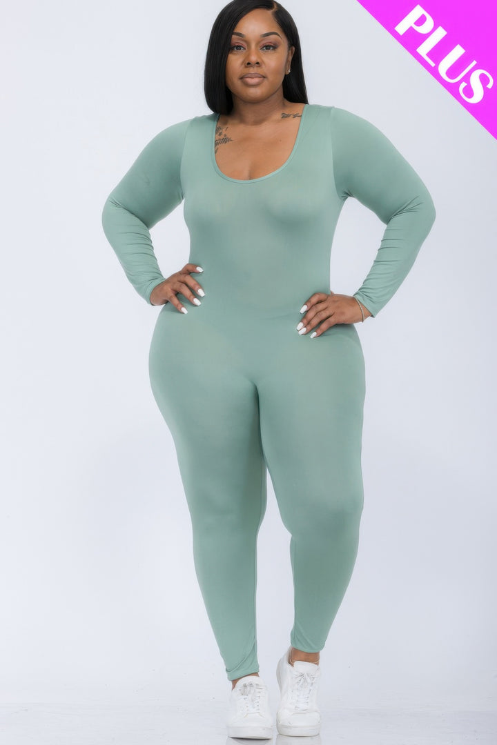 Plus Size Scoop-Neck Long-Sleeve Jumpsuit in Green Bay, front view