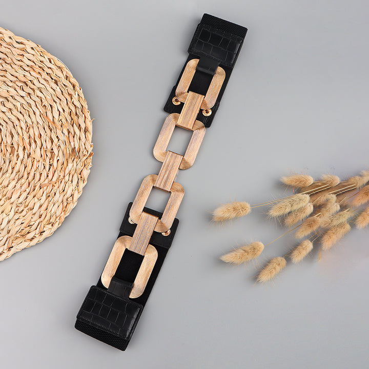 The New Women's Gold Black Wide Belt Decoration Fashion Elastic Metal 
 Product information:
 
 Style:all-match fashion
 
 Material
 :
 Alloy
 


 Treatment process: electroplating
 
 Details&amp;Type:chain   Elastic stretch 


 Produc