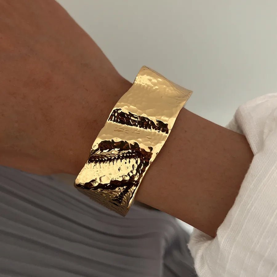 Women’s Geometric Alloy Bangle in plated finish with exaggerated hip-hop style and lightweight alloy design