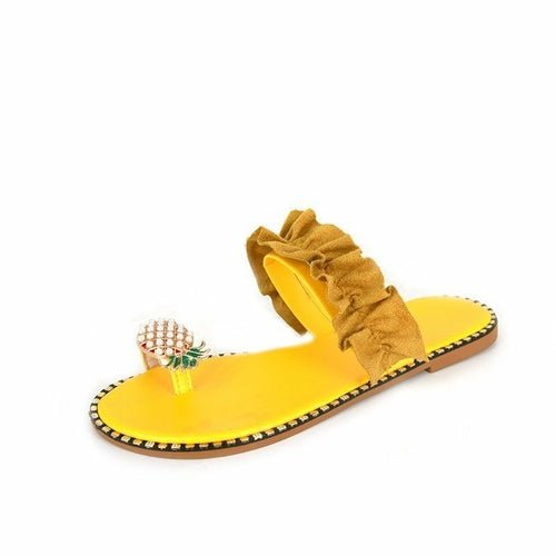 Pineapple Pearl Beach Slides – flat casual women’s slippers with pearl embellishments and open-toe design in summer colors