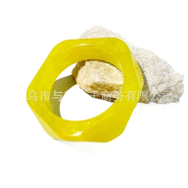 Resin gradient bangle bracelet for women with polished geometric pentagon design