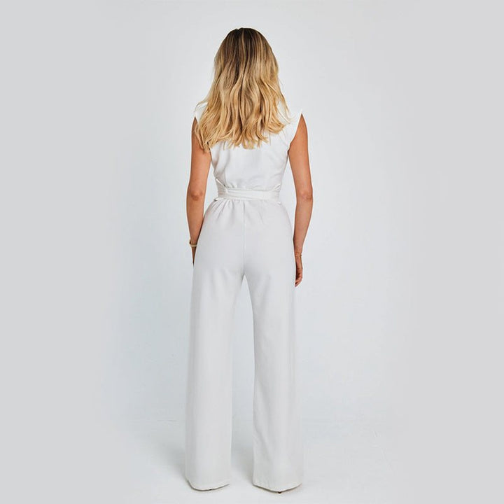 Women’s sleeveless wide leg jumpsuit with V-neck and high waist in summer casual chic style